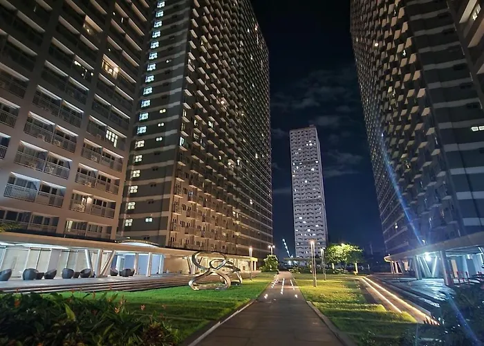 Entire Unit 1 Bedroom With View - Paul Riley's Pad Apartment *